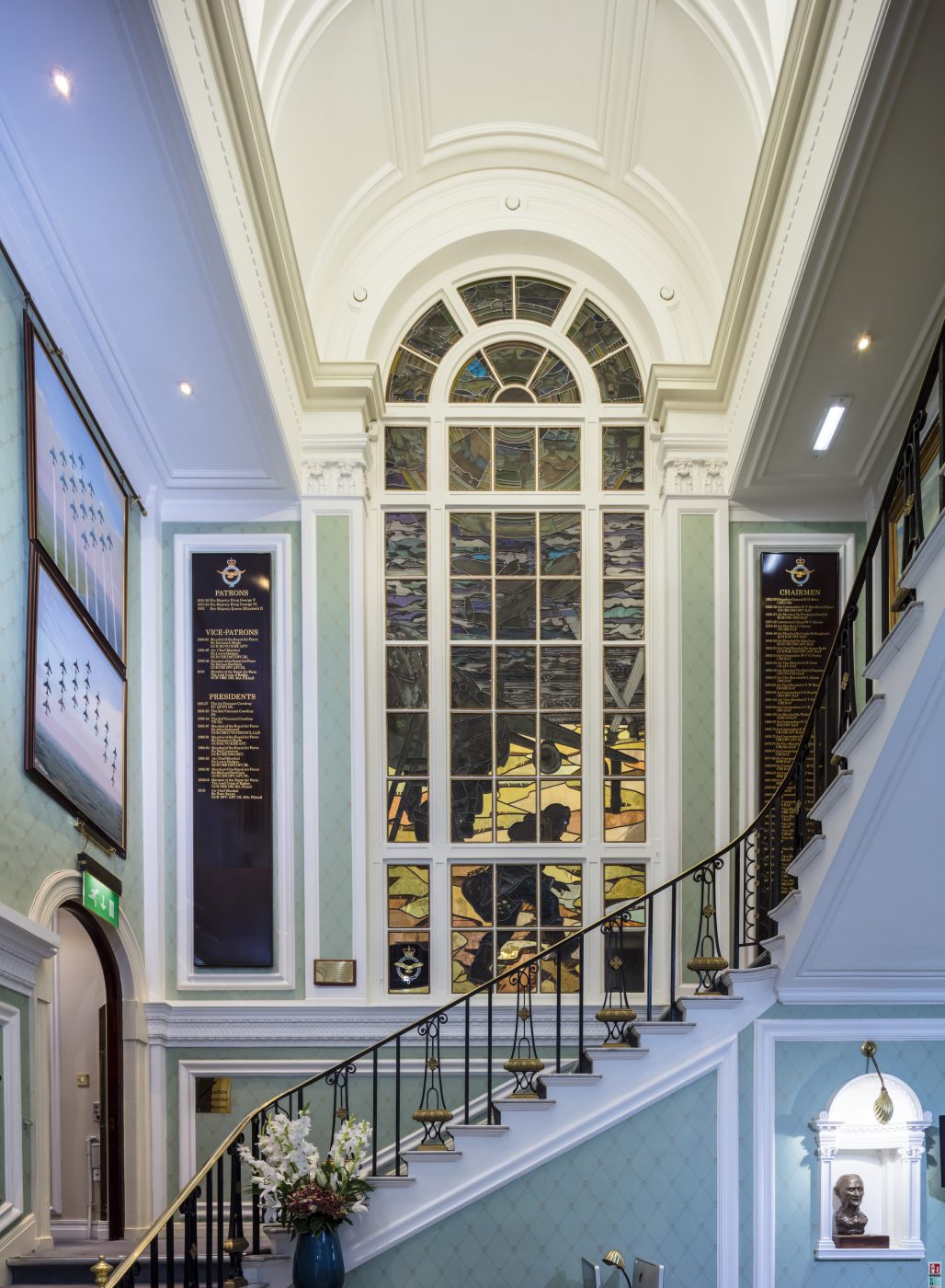 RAF CLUB PICCADILLY – Alcema